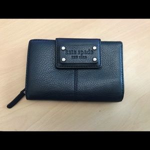 Kate Spade black zipper wallet